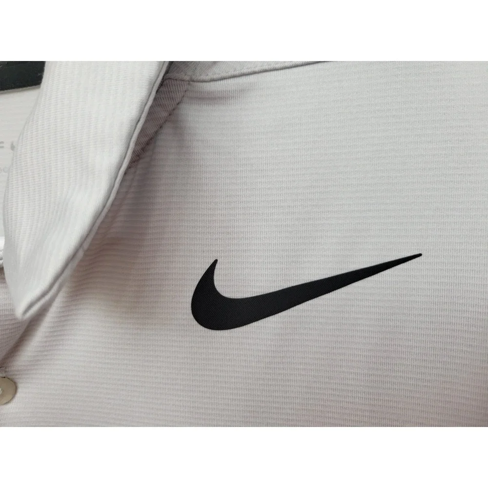 Nike Golf Shirt Dri-Fit Mens Small Standard Fit Short Sleeve Light Gray EUC